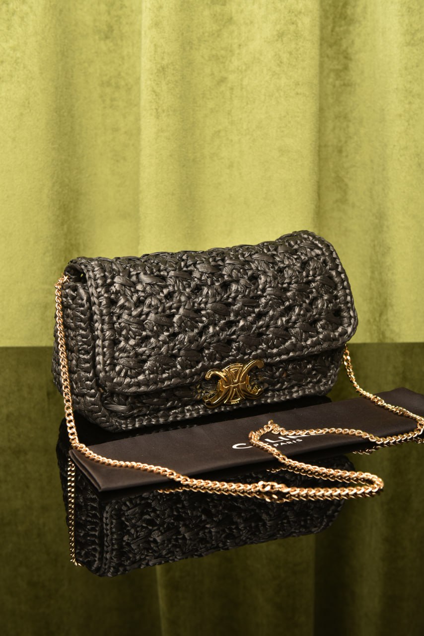 CLN – Claude Schultertasche in Bastoptik