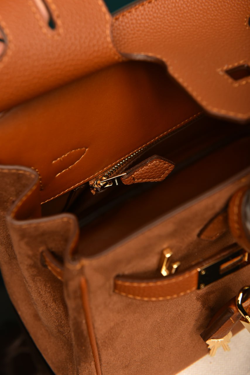 Die Birkin 25 aus Wildleder