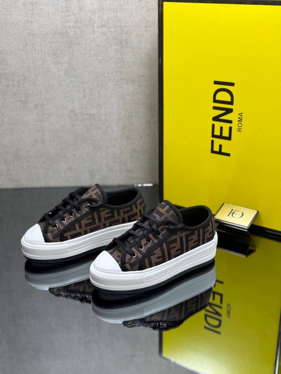 FND1 Turnschuhe