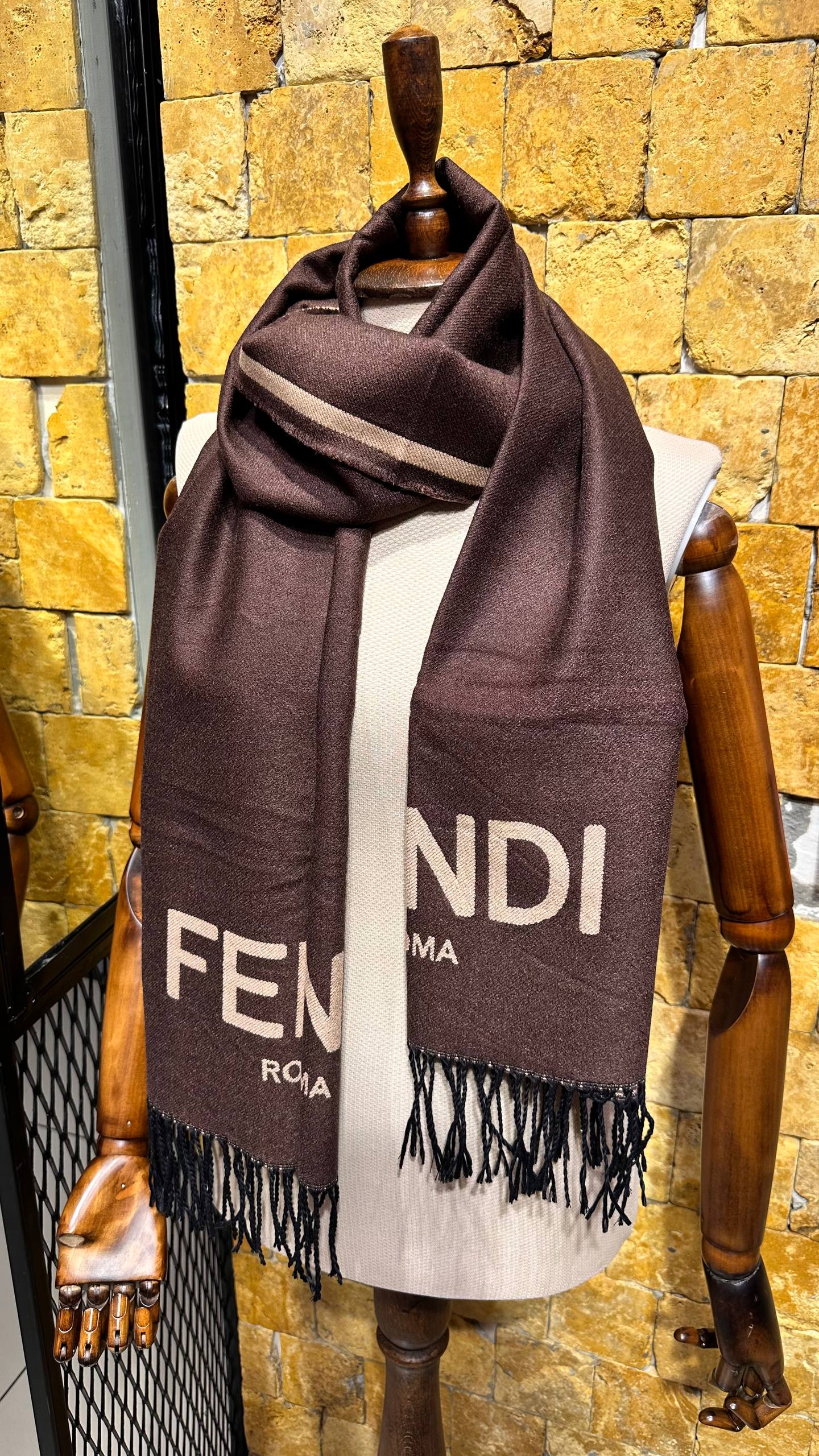 FND1 Kaschmirschal