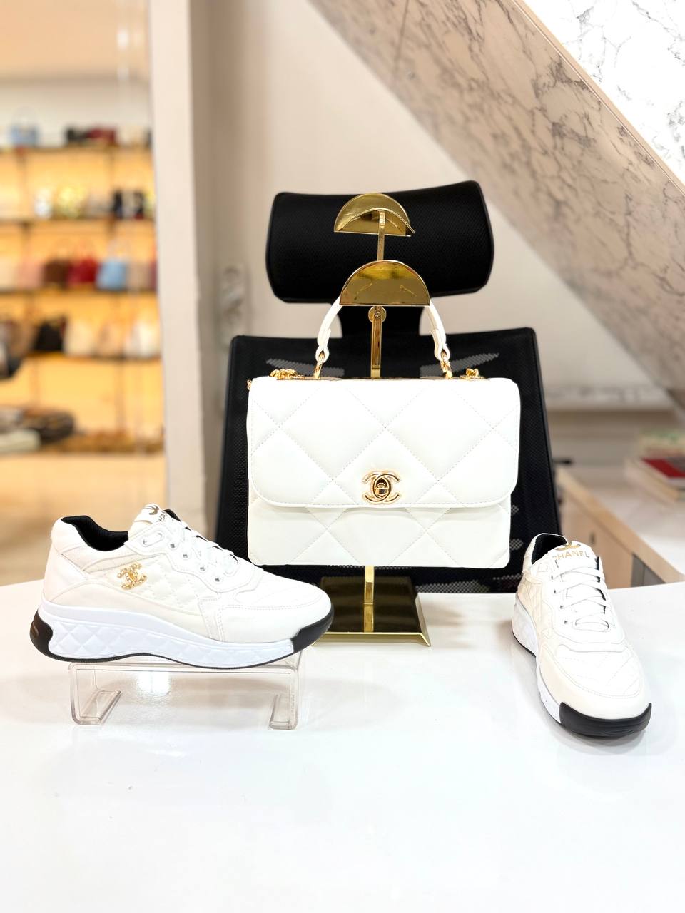 CH - Taschen und Schuhe