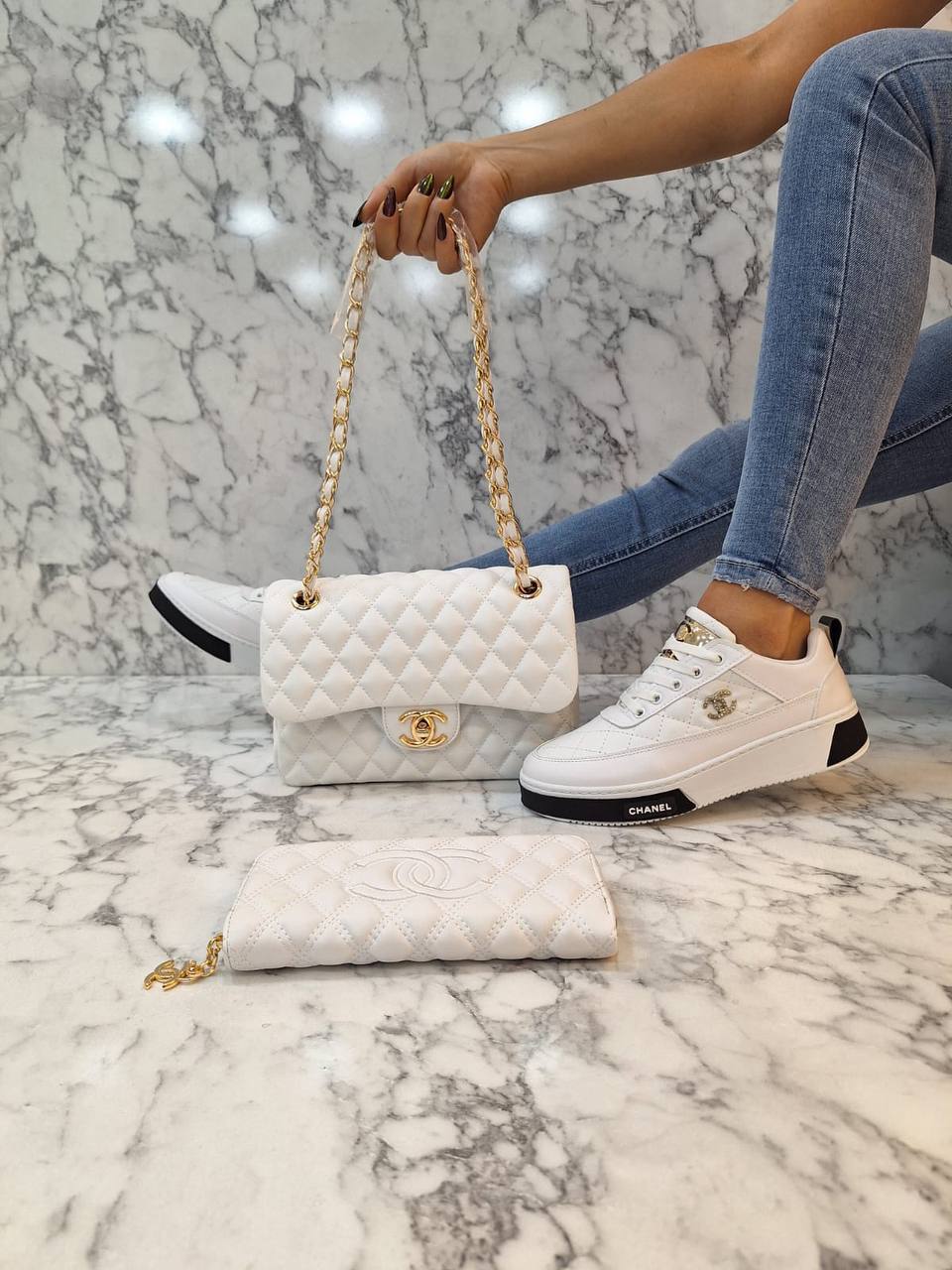 Tasche, Schuhe und Geldbörse