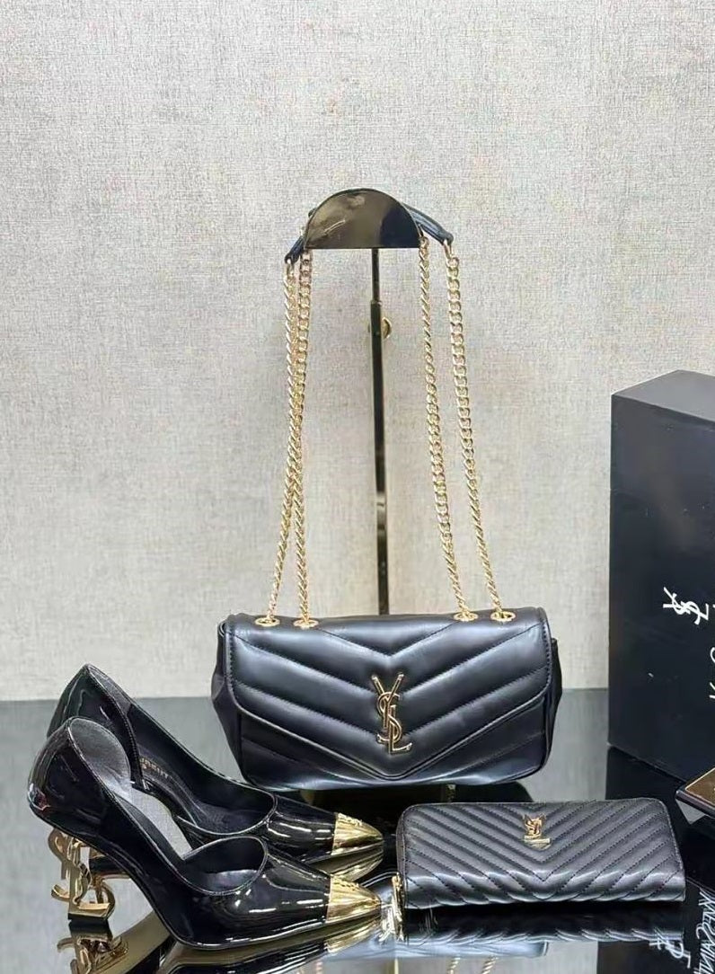 Tasche, Schuhe und Geldbörse