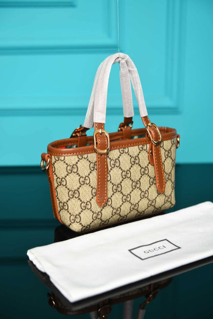 GG- Emblem Bag