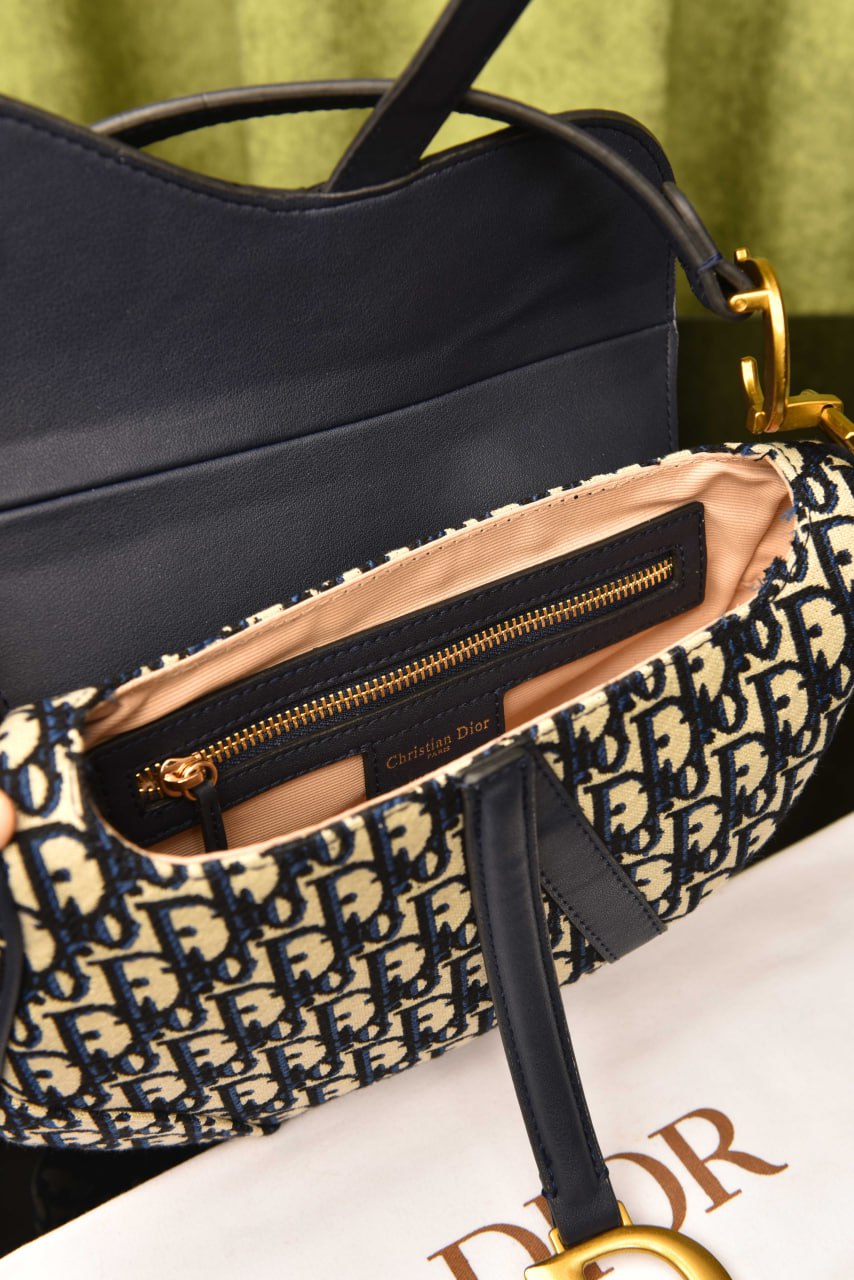 Satteltasche mit Gurt