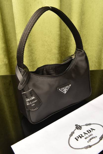 Neuauflage 2000 Nylon-Minitasche