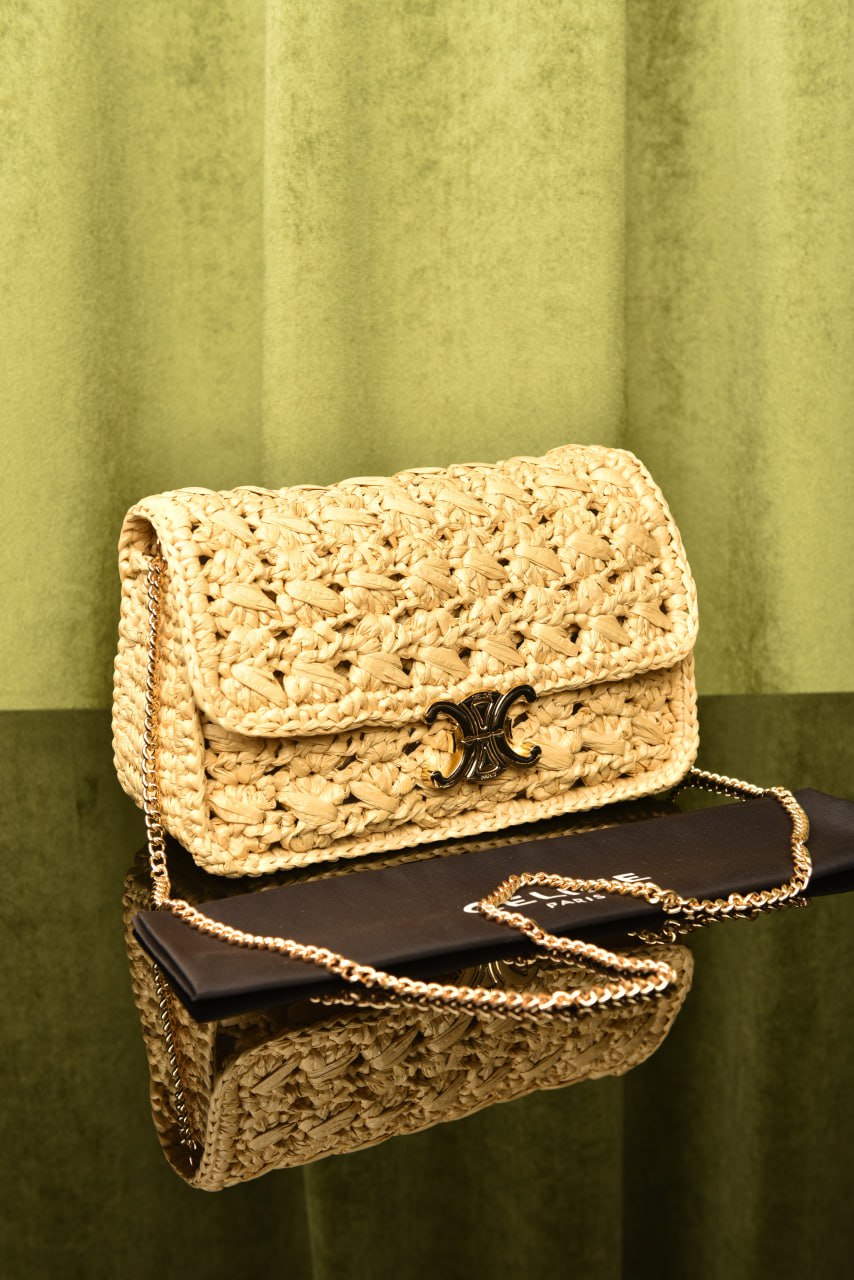 CLN – Claude Schultertasche in Bastoptik