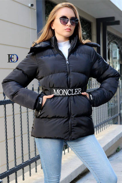 M0NCL3R Daunenjacke