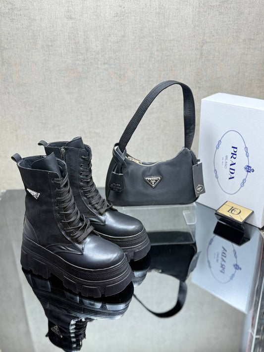 PRD - Taschen und Lederstiefel