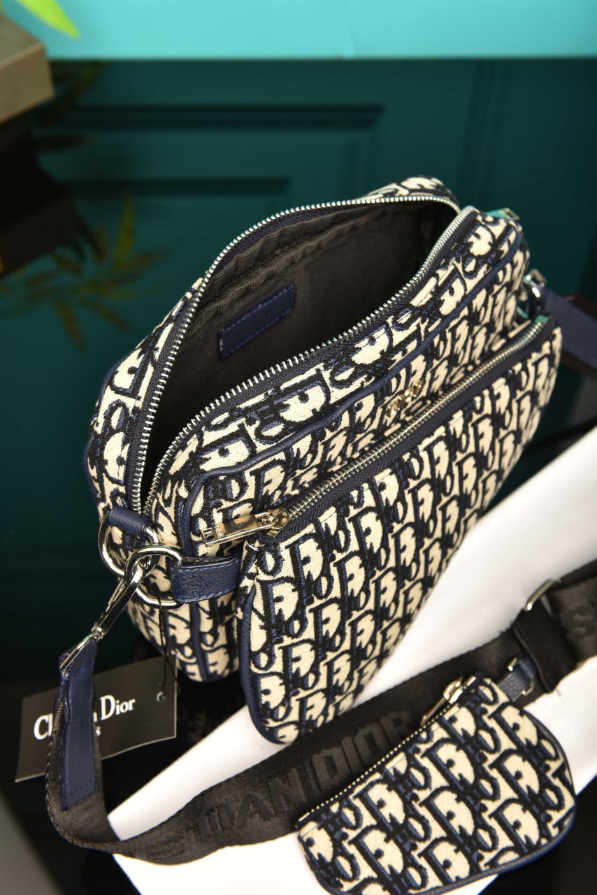 Satteltasche mit drei Fächern