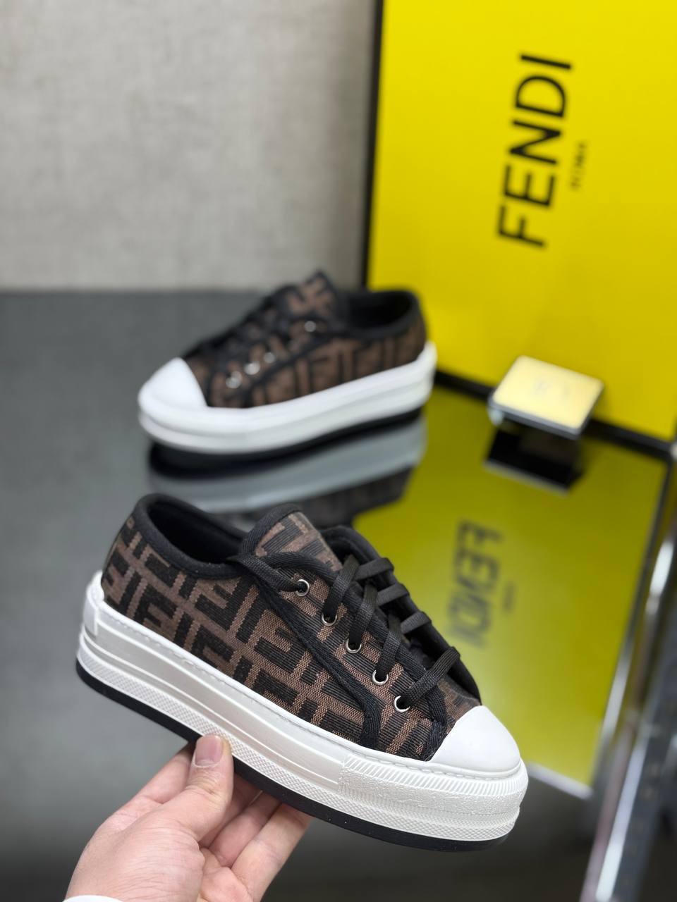 FND1 Turnschuhe
