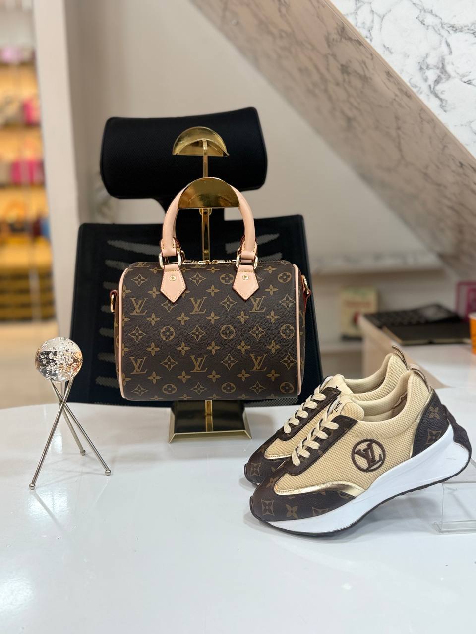 TASCHE-SCHUHE KOMBINIEREN