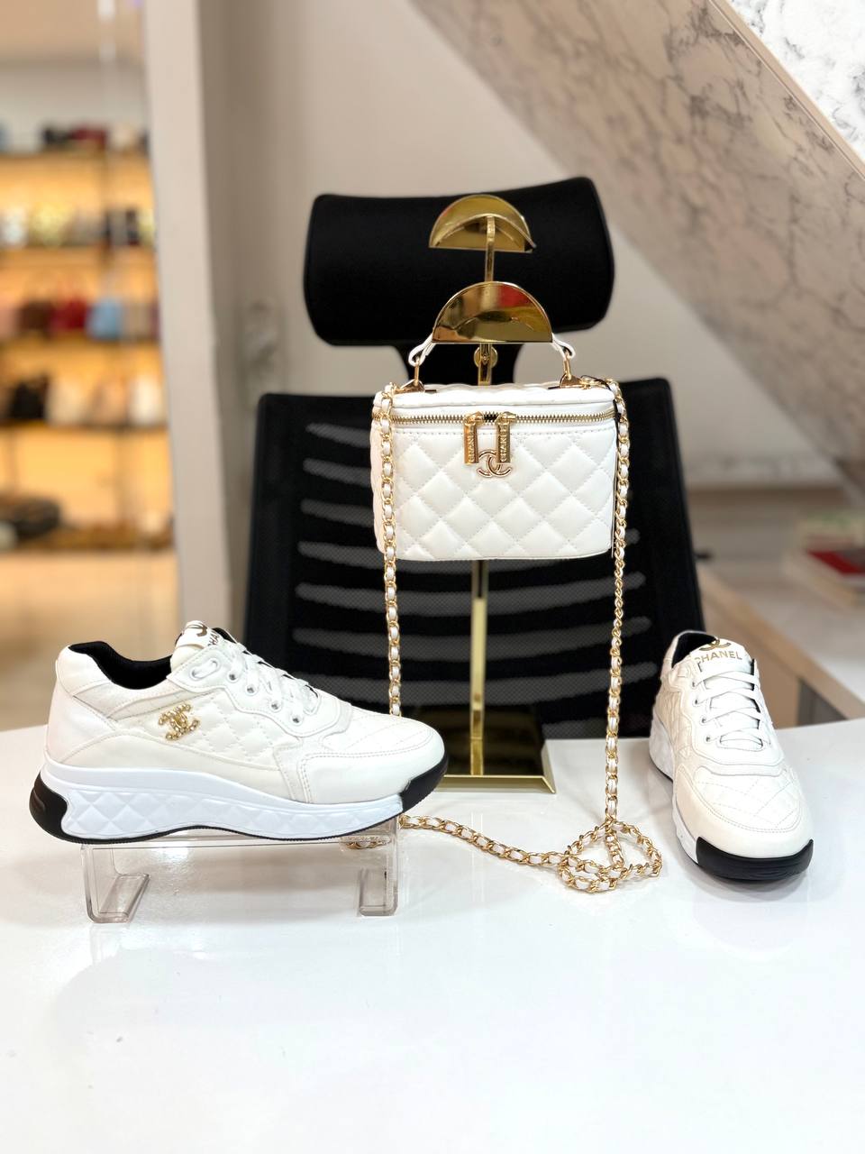 CH - Taschen und Schuhe