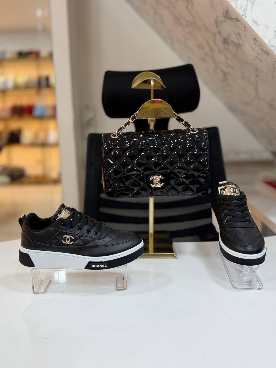 CH - Taschen und Schuhe