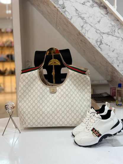 Tasche und Schuhe