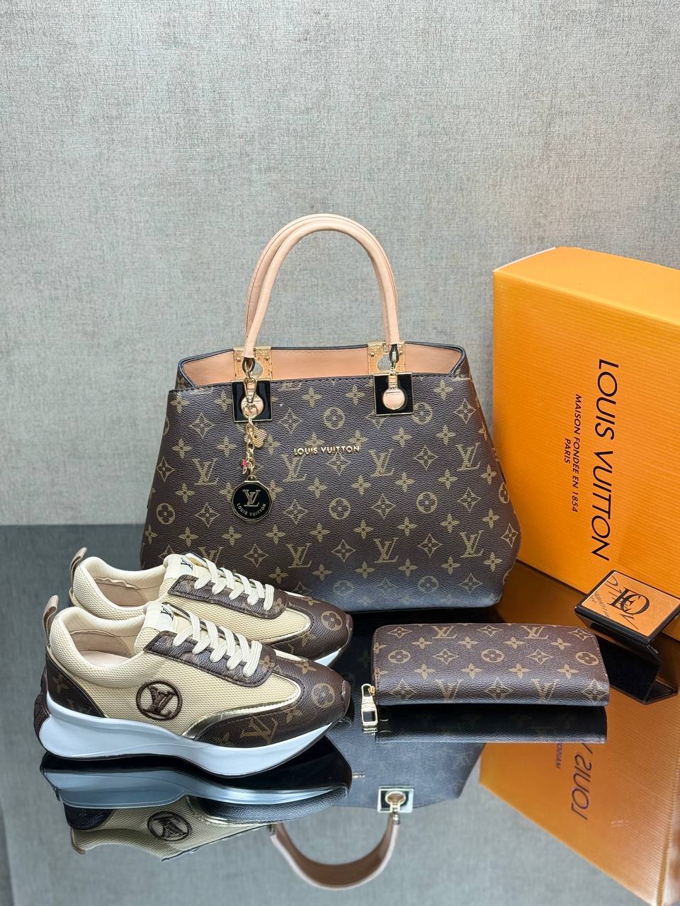 Tasche - Schuhe und Geldbörse