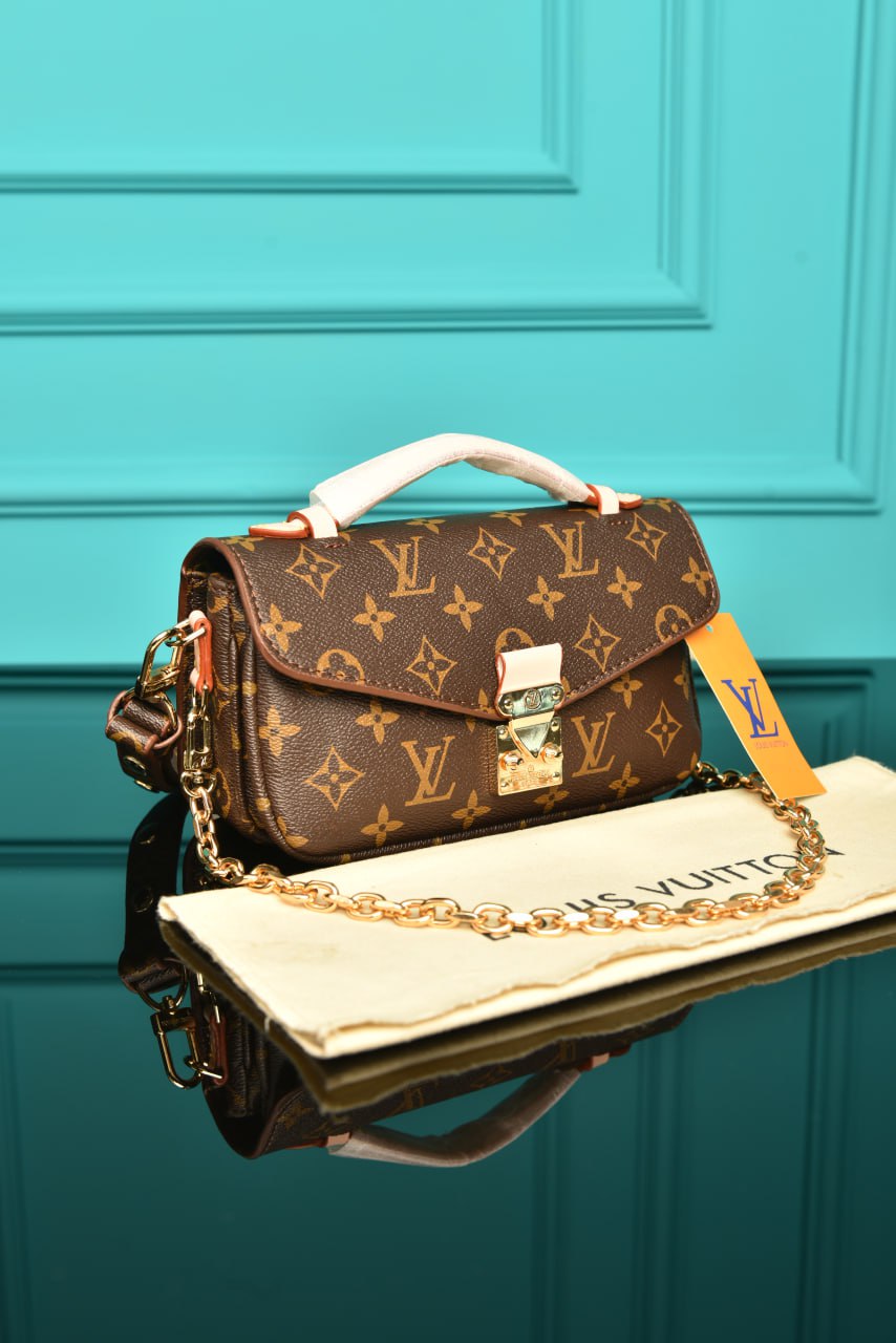 LVS - Pochette Metis East
