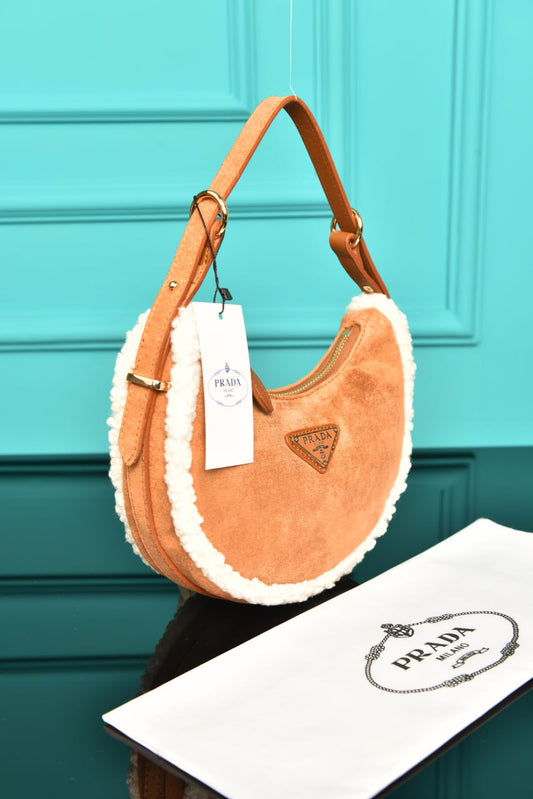 Arque kleine Leder-Schultertasche
