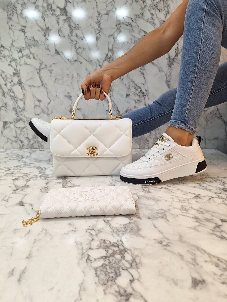 Tasche, Schuhe und Geldbörse