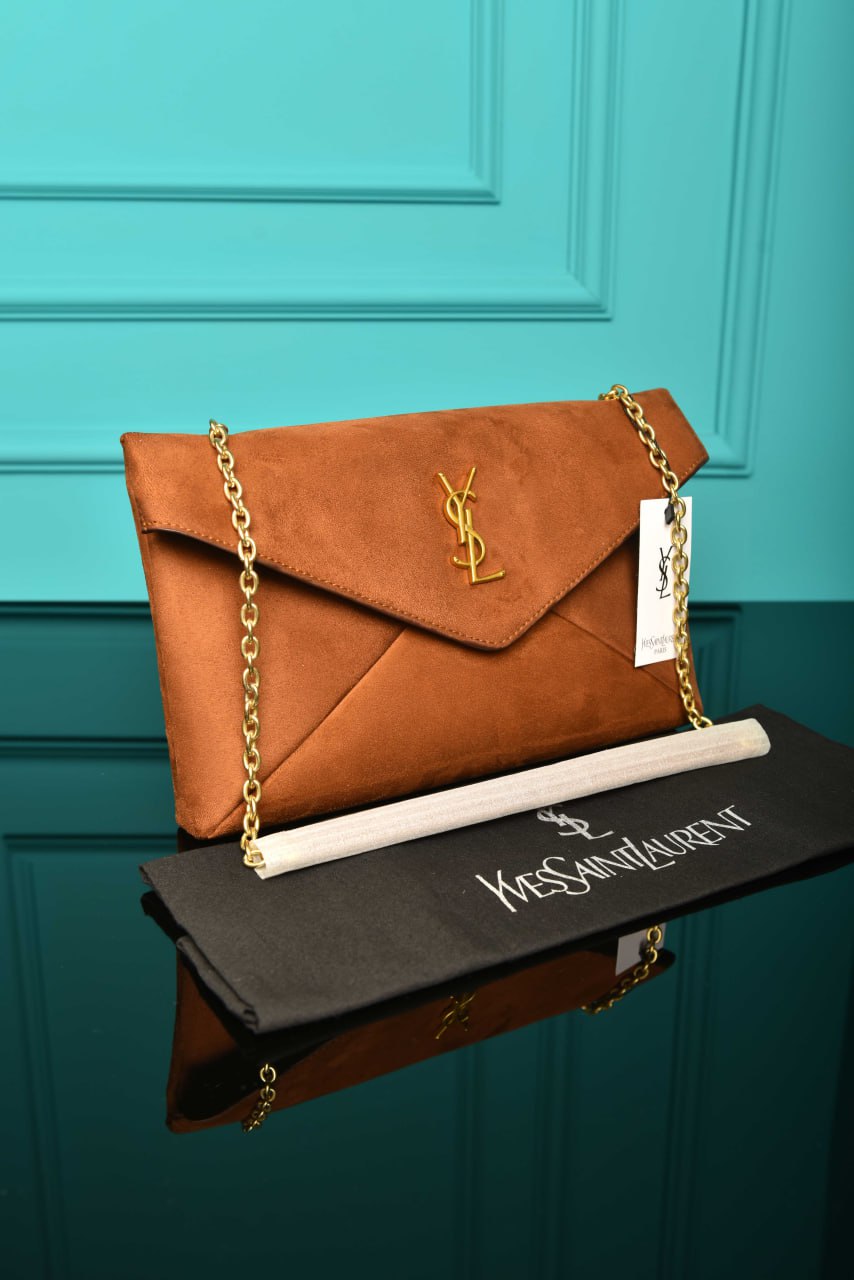 Cassandre Large Pouch in Chai