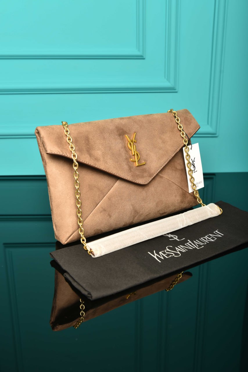 Cassandre Large Pouch in Chai