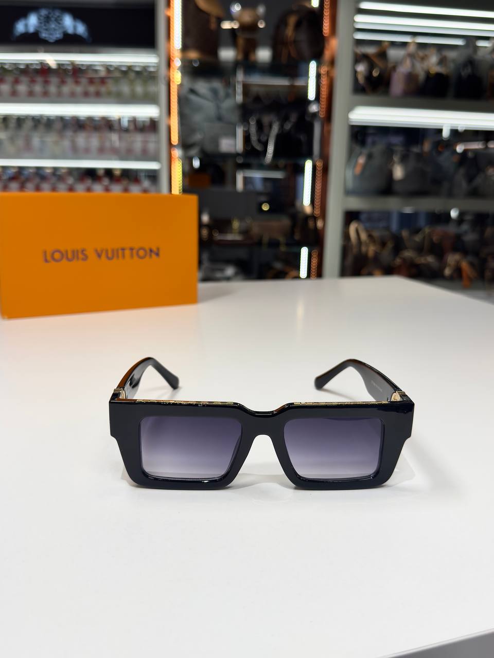 L.V. Sonnenbrille