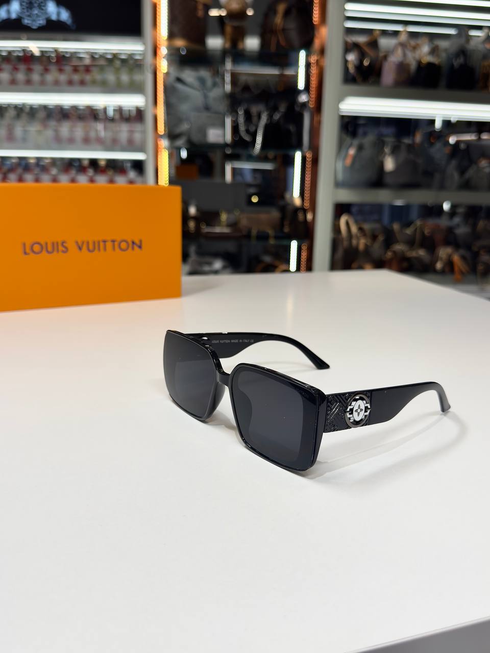 L.V. Sonnenbrille