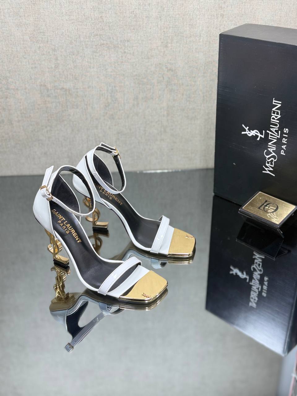 Tasche und Schuhe