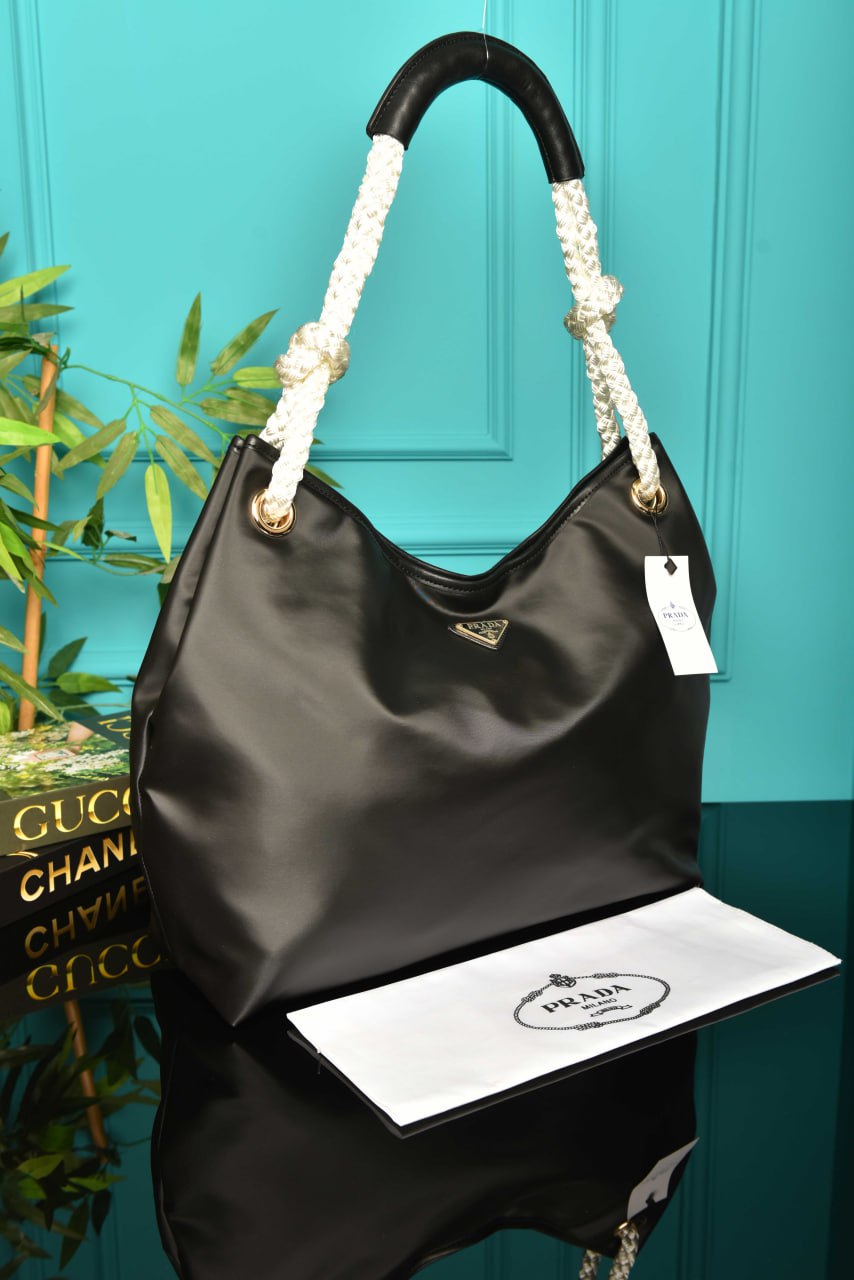 Mariner Large Schultertasche aus Re-Nylon