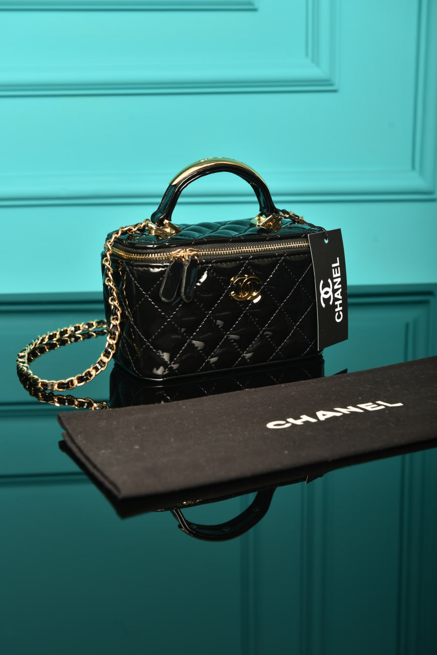 Gesteppte kleine Lammleder-Kosmetiktasche