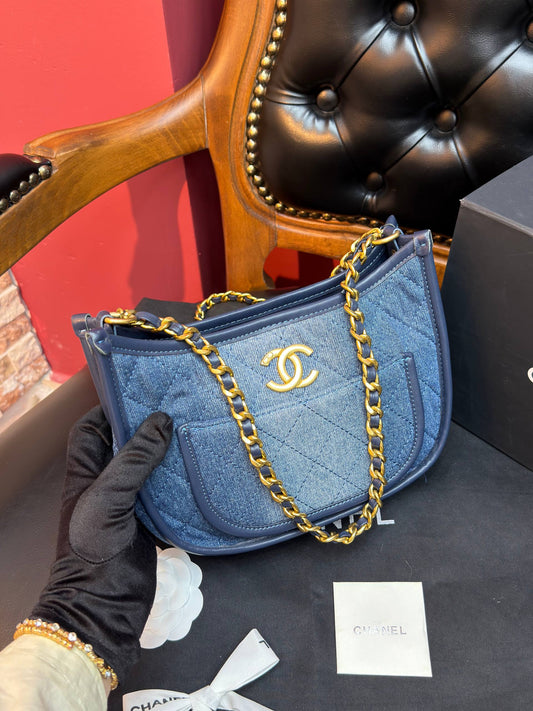 CH-NL +++Eine hochwertige Tasche