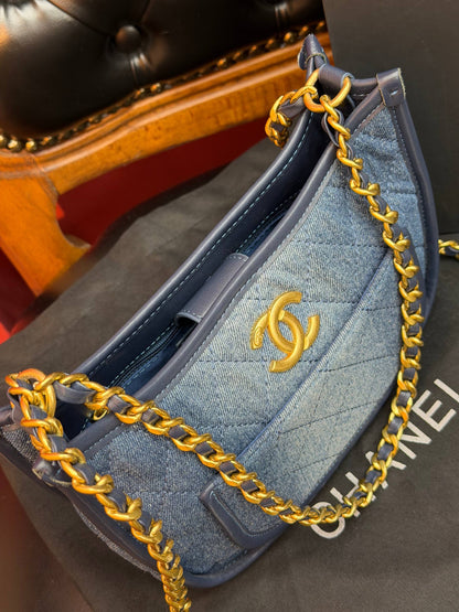 CH-NL +++Eine hochwertige Tasche