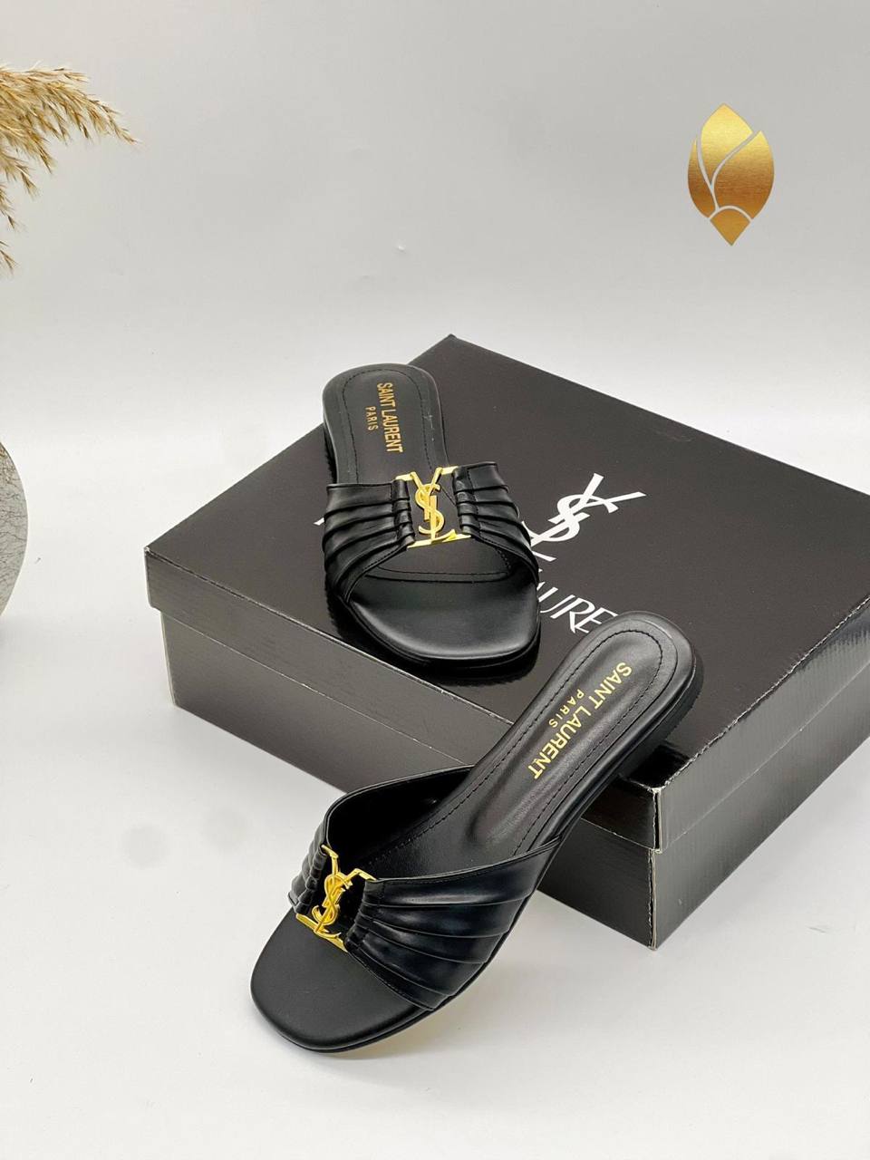 YLS Hausschuh Neue Saison