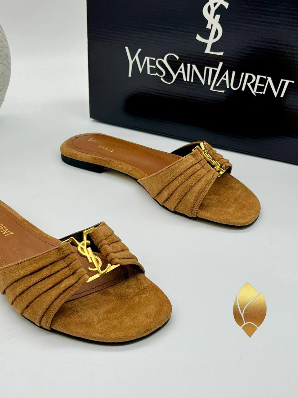 YLS Hausschuh Neue Saison
